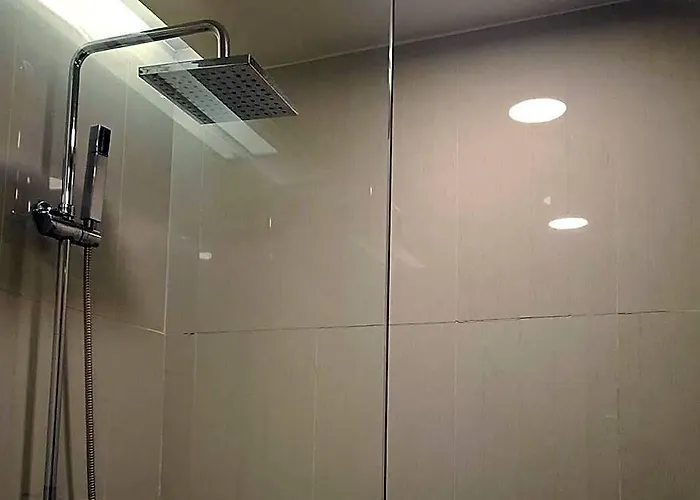 Hotel Maxx Makati Manila