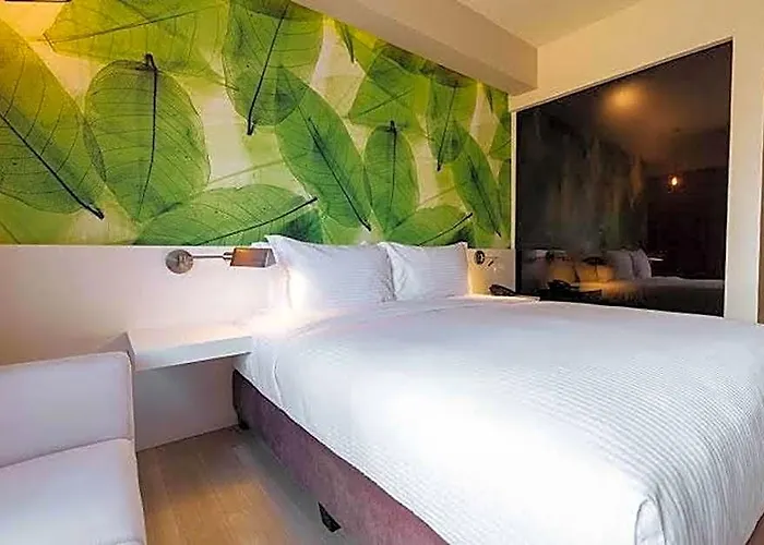 Hotel Maxx Makati 4*